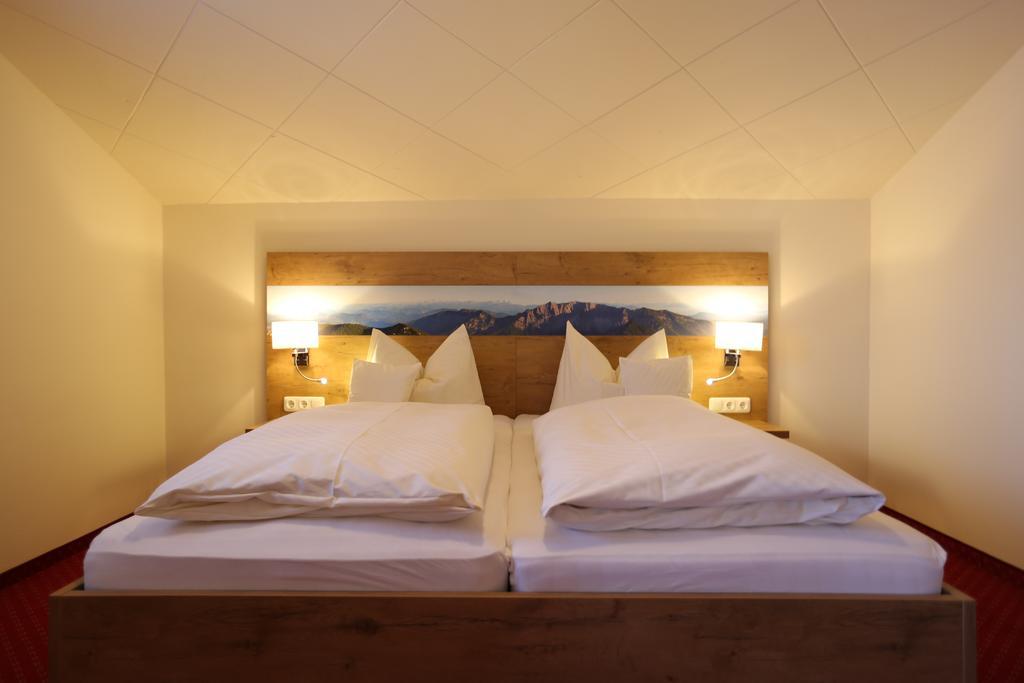 Gasthuis Gaestehaus Heimgarten 3*